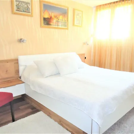 Apartman Mirna * Split